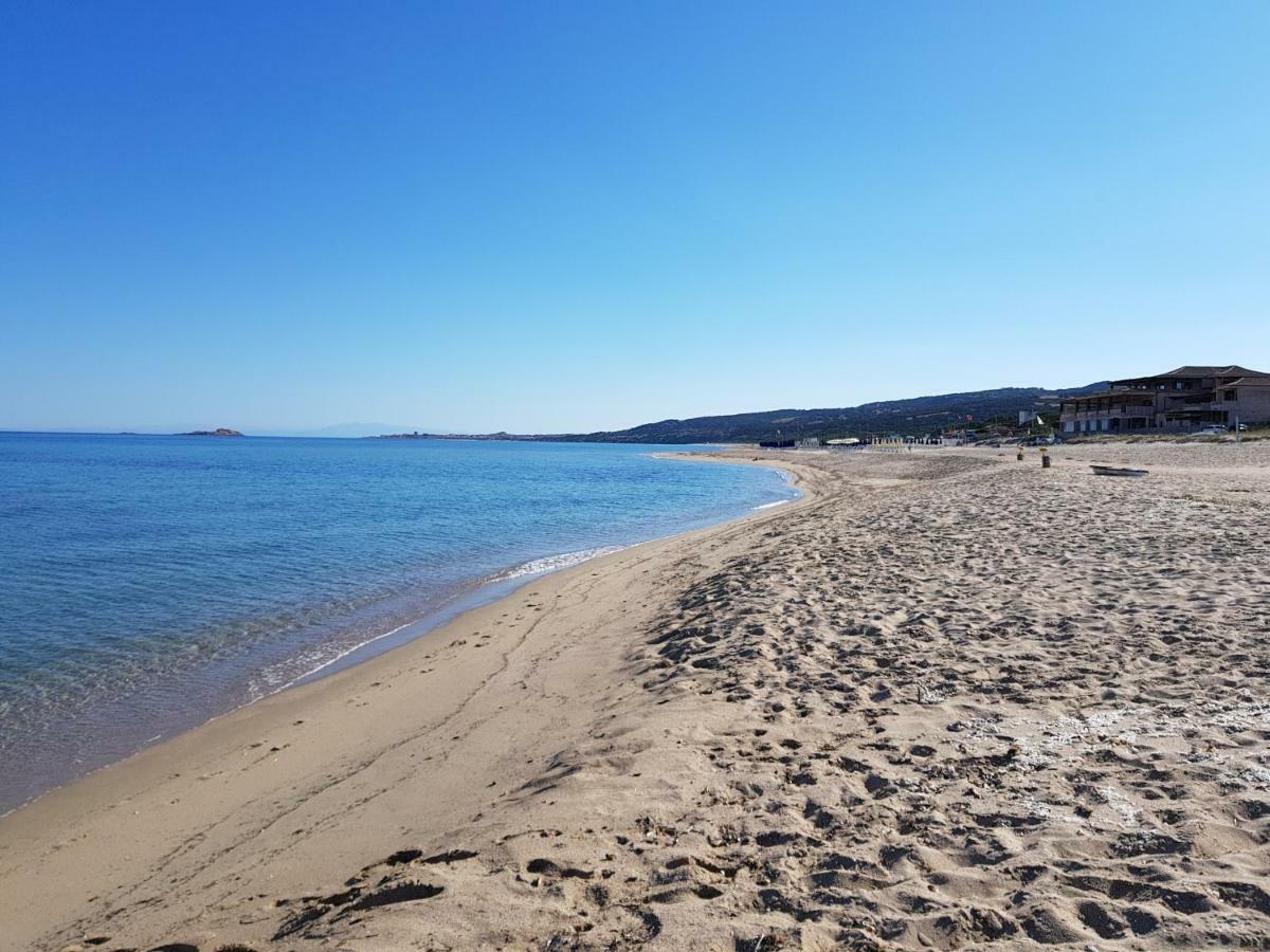 Borgo Lu Canali Da Gavino Appartement Badesi Buitenkant foto