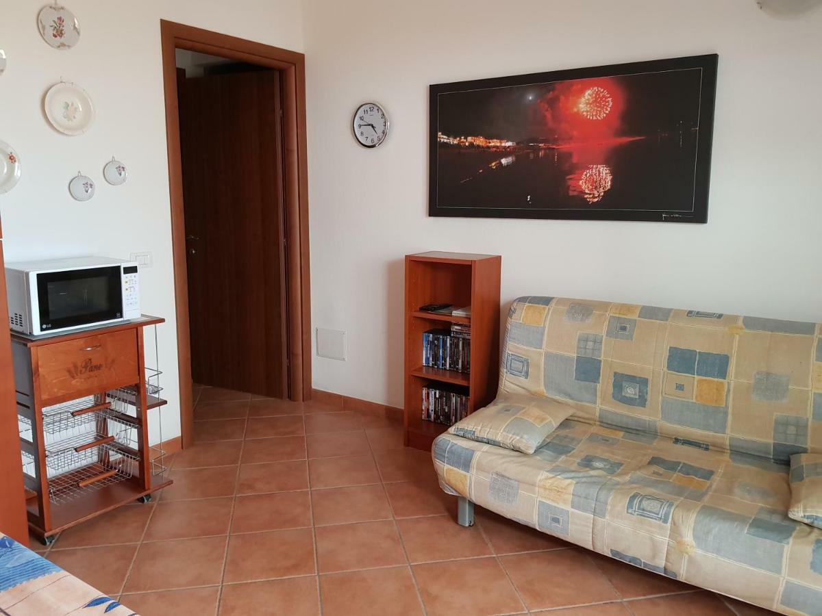 Borgo Lu Canali Da Gavino Appartement Badesi Buitenkant foto