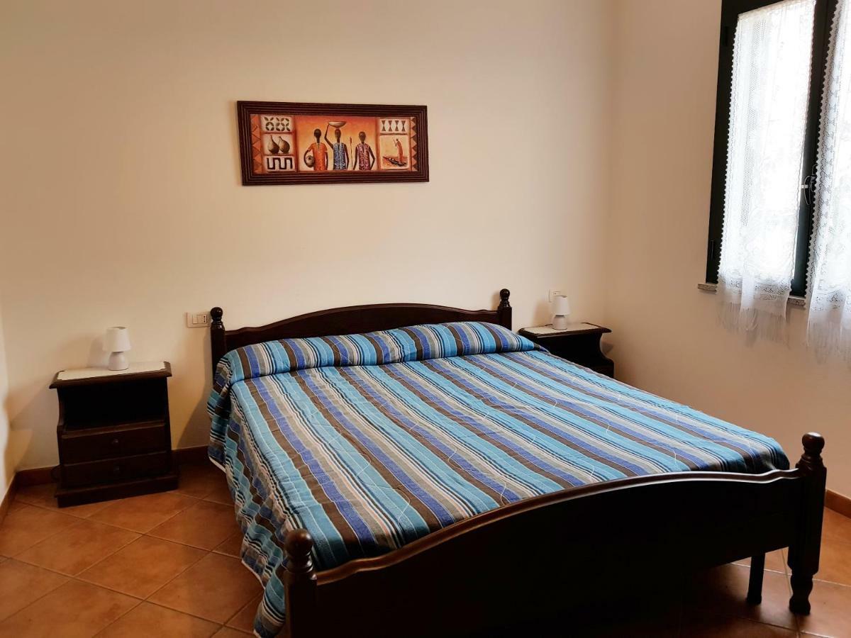 Borgo Lu Canali Da Gavino Appartement Badesi Buitenkant foto